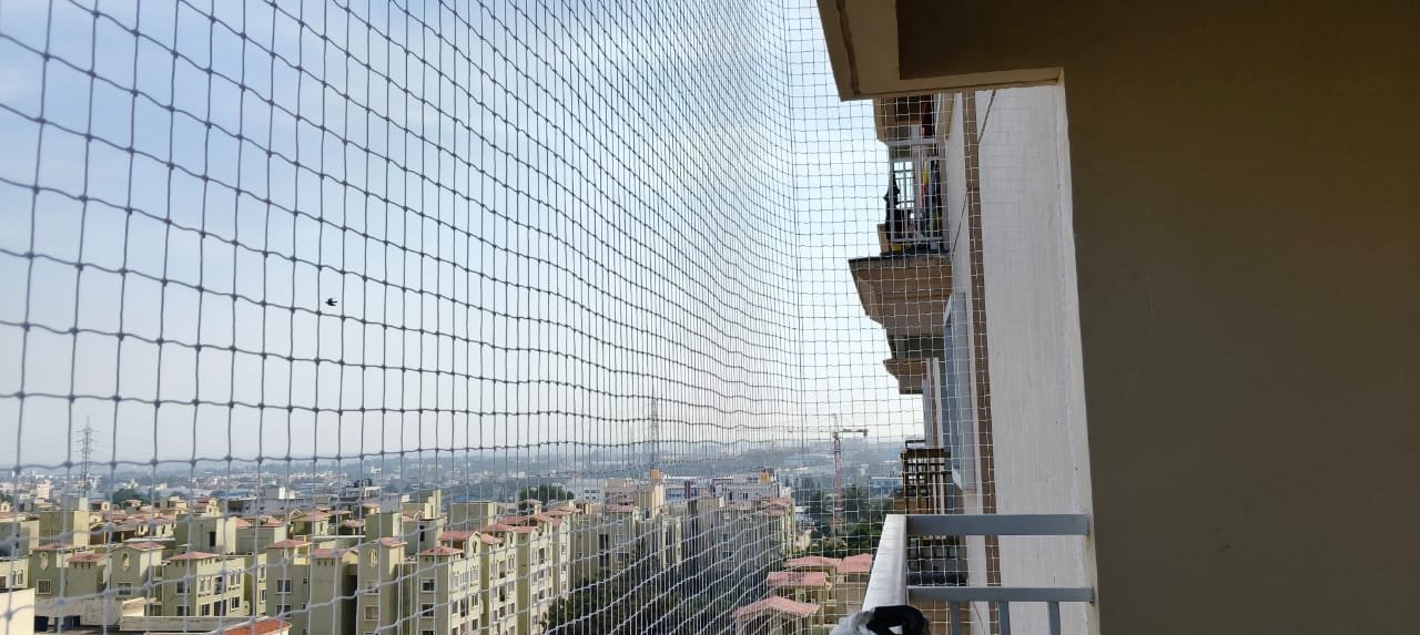 Sports net installation